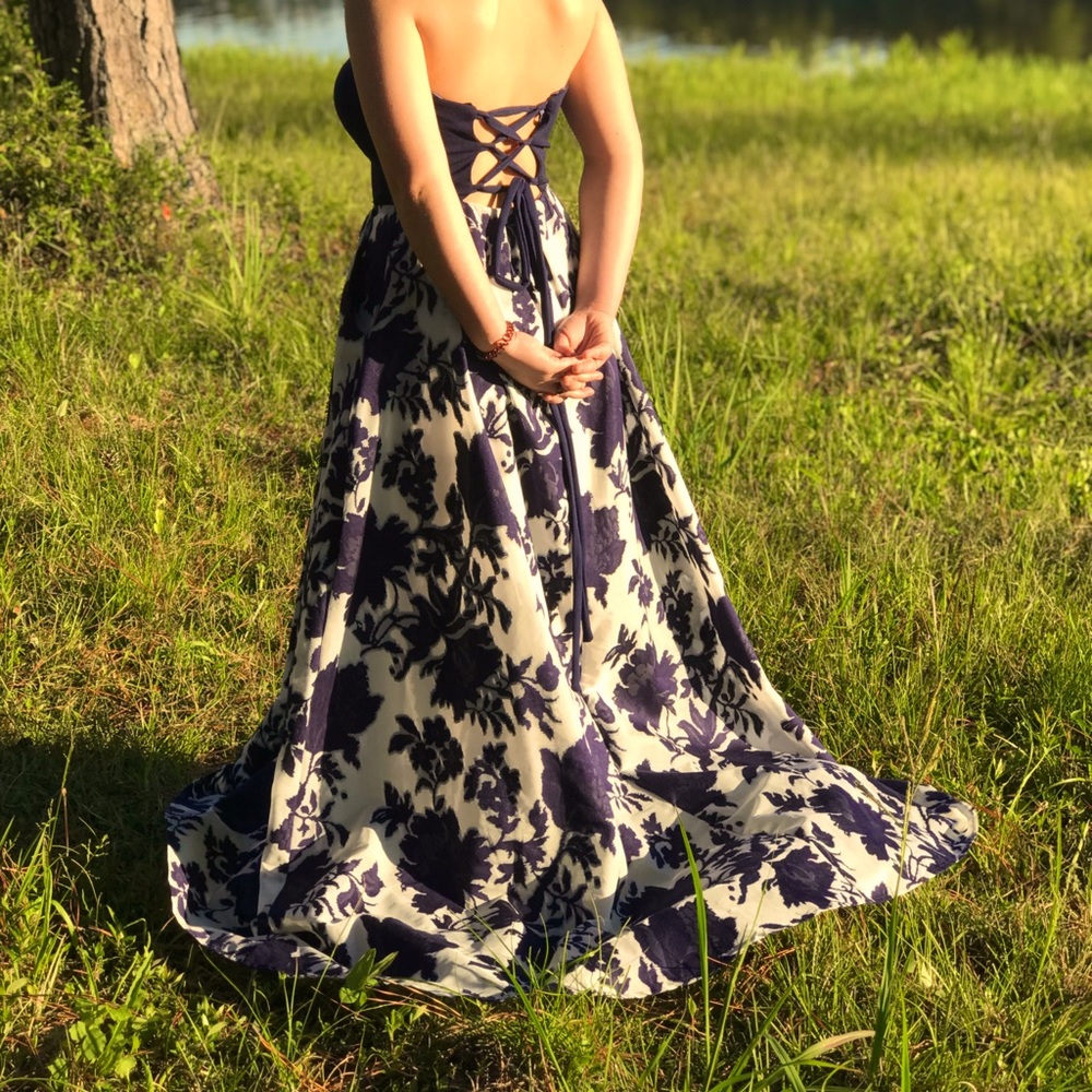 Prom dress